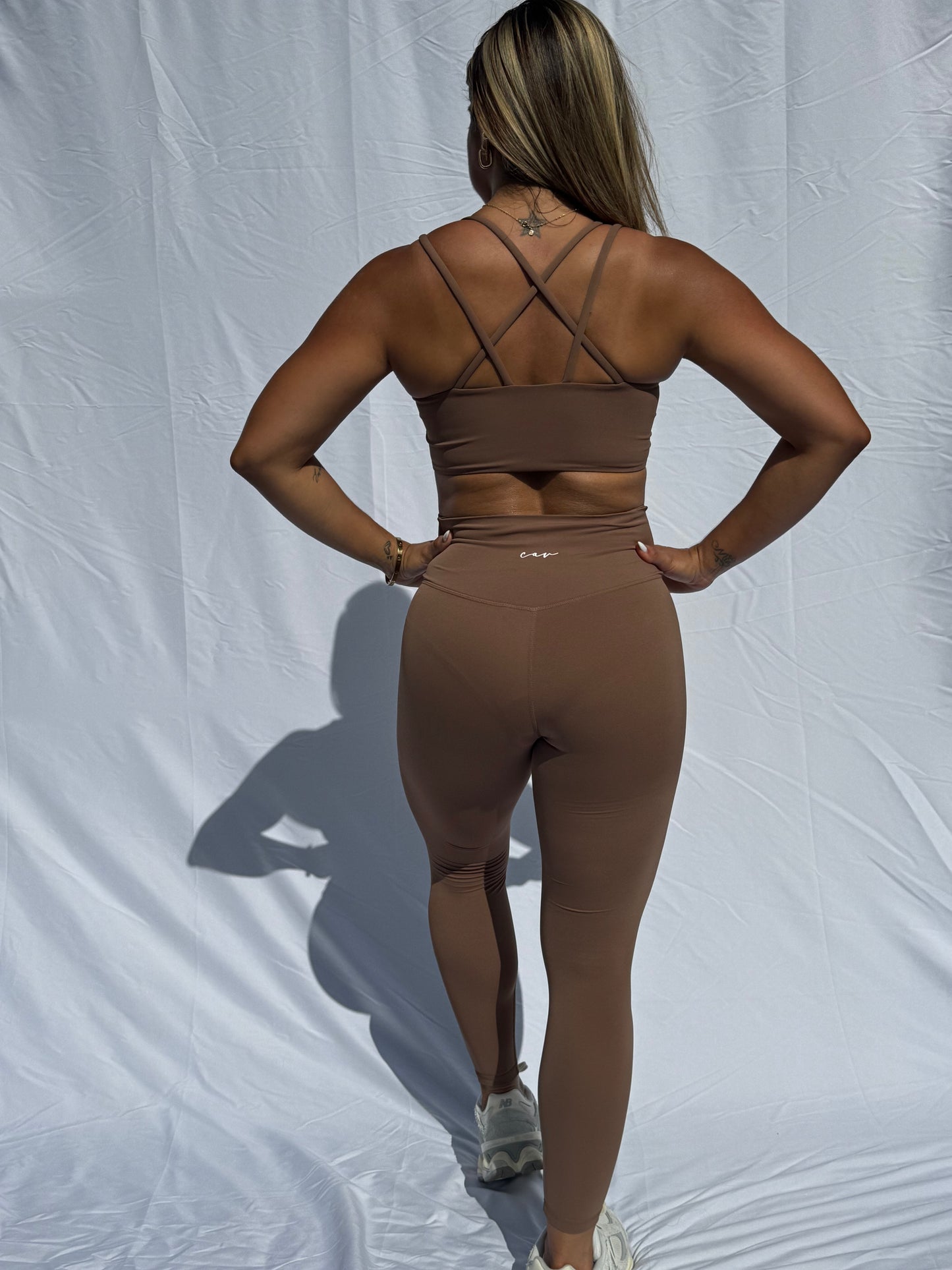 TOP DE TIRAS BROWN