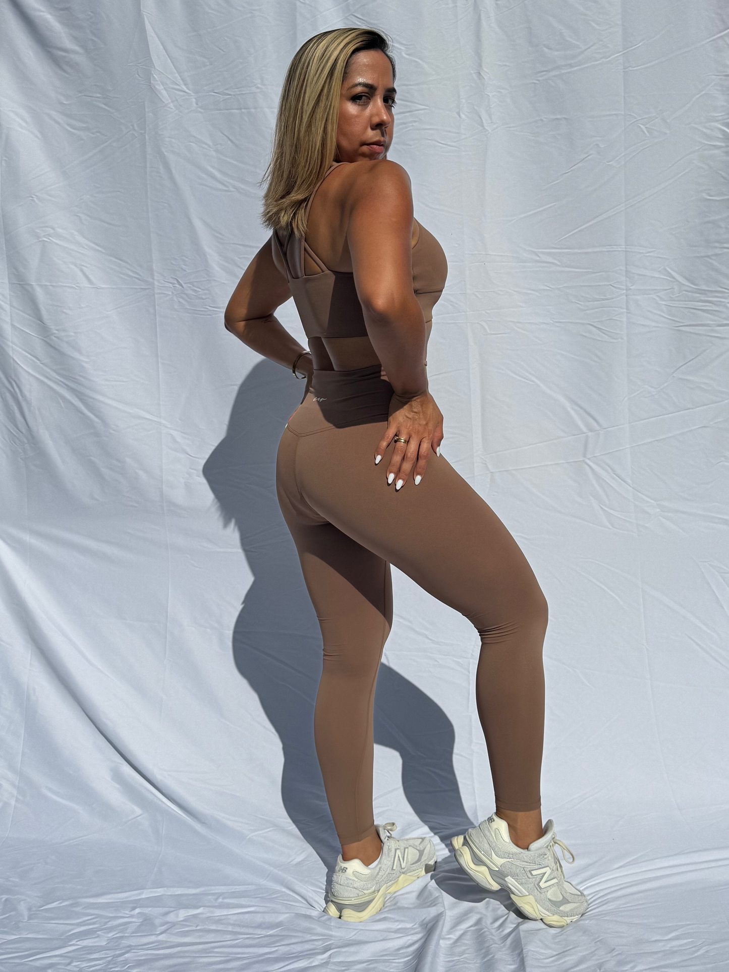 SKINNY BROWN